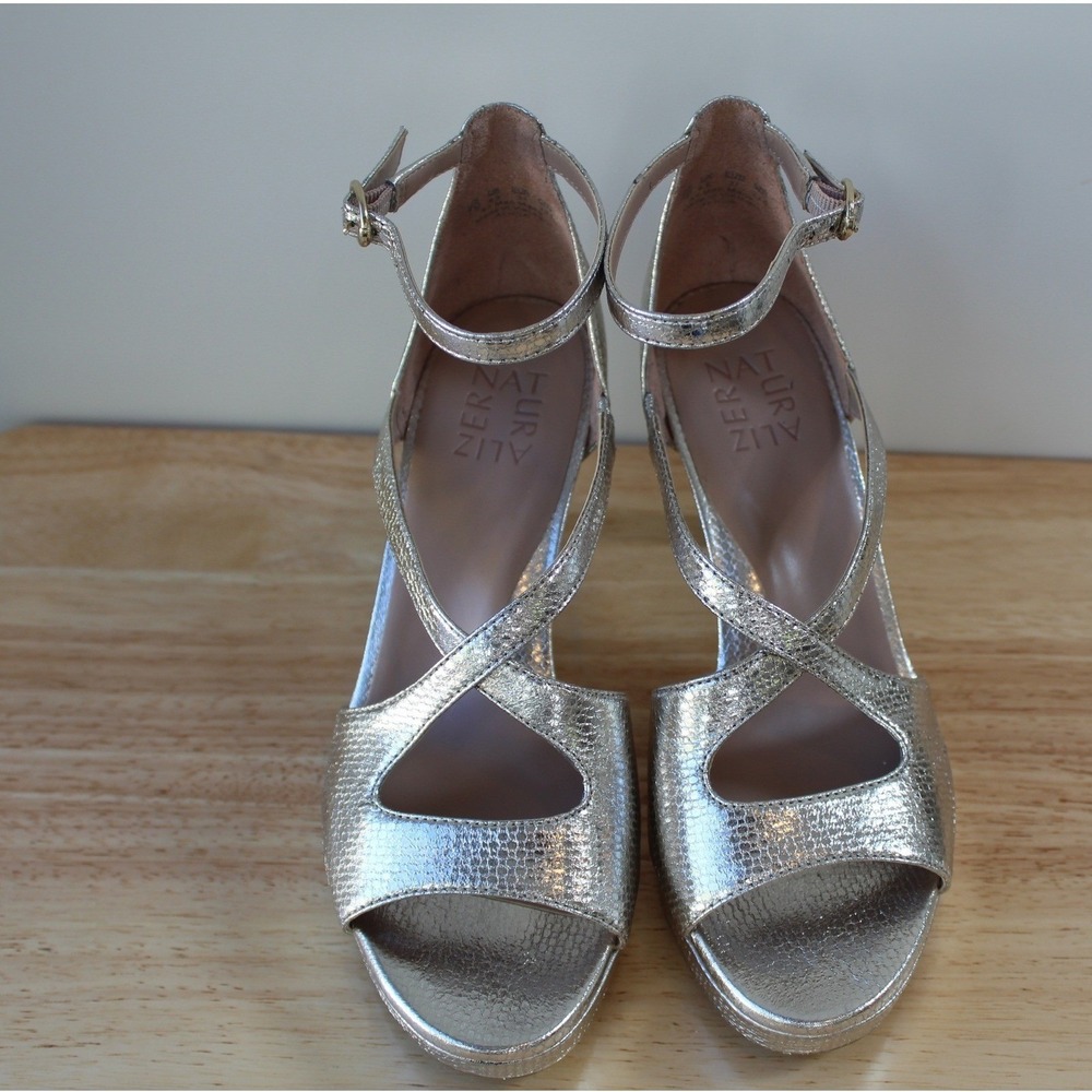 Naturalizer Alicia Dress Sandals Women 7 Silver Sand Metallic Platform Heels - Picture 6 of 11